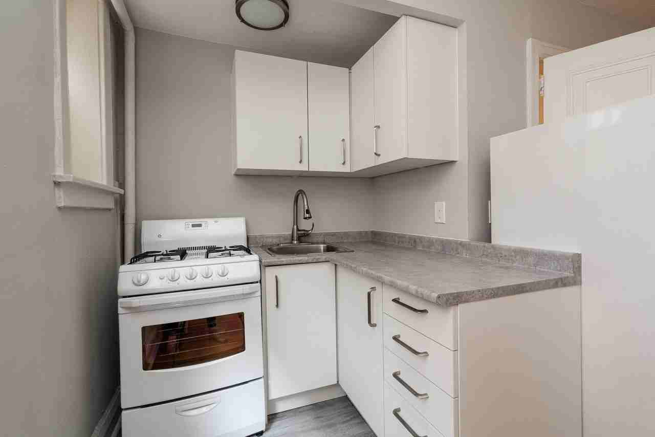 26 Balmoral Avenue Apartments 26 Balmoral Ave, Toronto, ON M4V 1J4