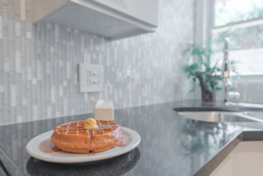 4713 N Harvey Pkwy #1 - Photo 7 of 28