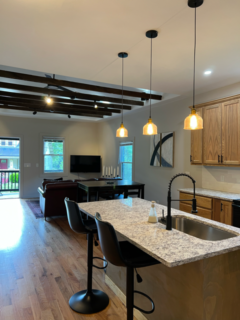 813 Fargo St - Photo 7 of 42