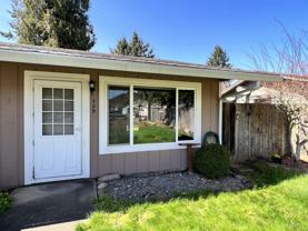 549 Sw Dogwood Rd #12 - Photo 1 of 1