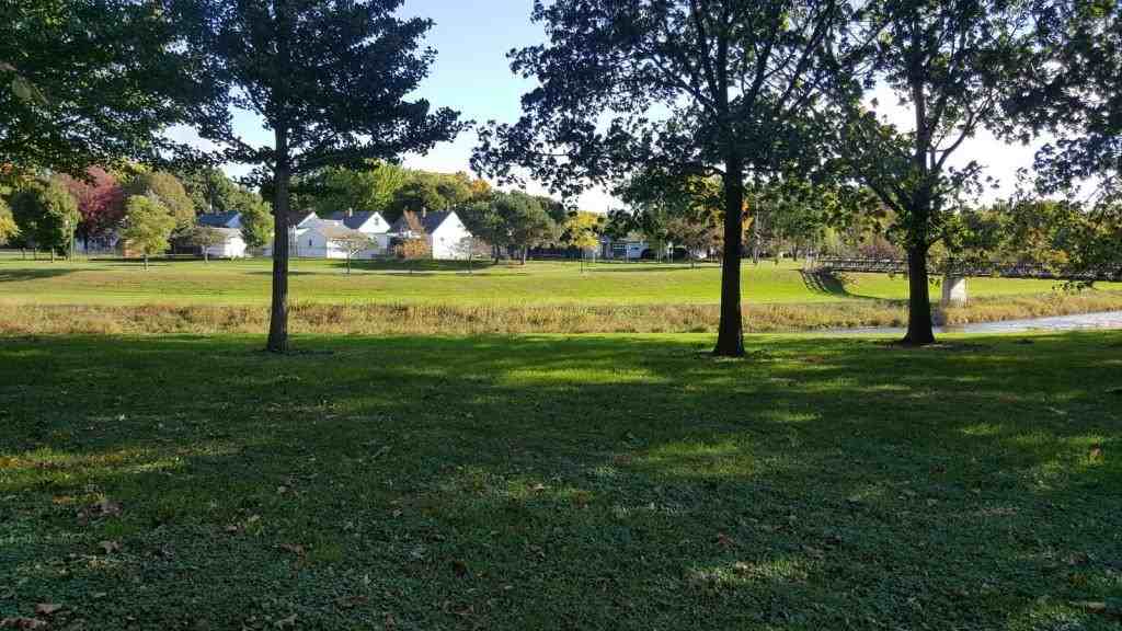 862 9th Ave Se - Photo 2 of 26