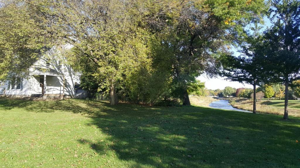 862 9th Ave Se - Photo 3 of 26