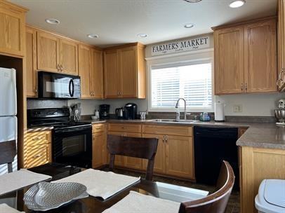 1641 Azalea Ave - Photo 3 of 15