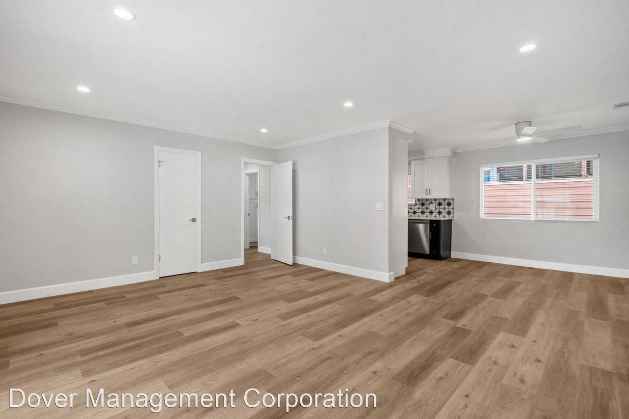 3120 West Riverside Apartments - Photo 3 of 15