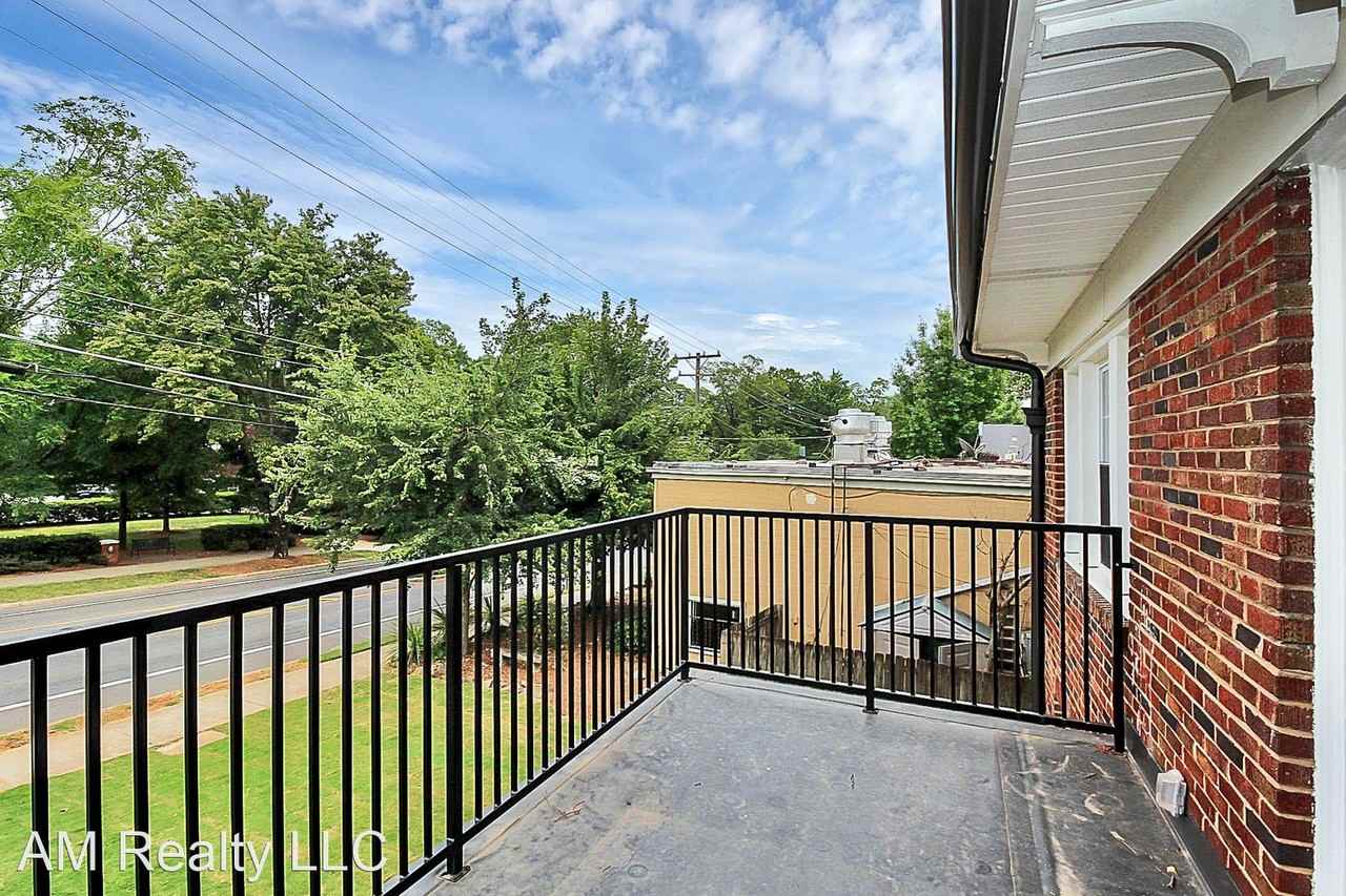 1620 East Blvd - Photo 2 of 14