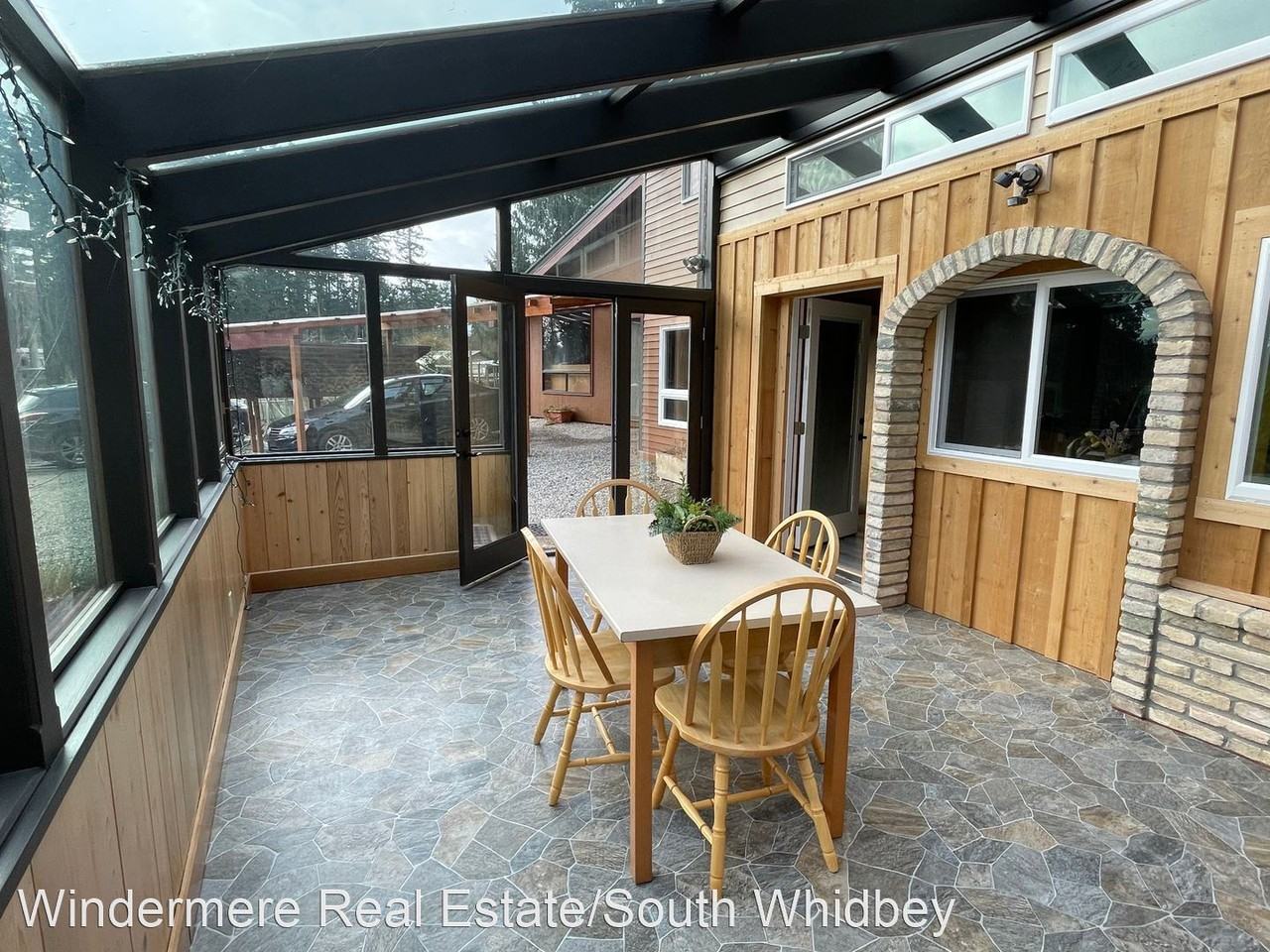 5268 Honeymoon Bay Rd - Photo 3 of 27