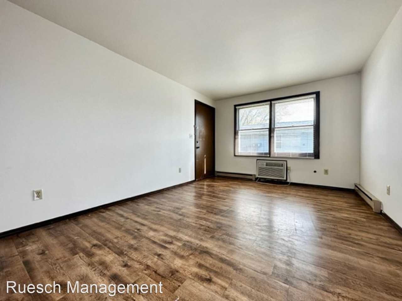 420 S Maple Ave - Photo 2 of 12