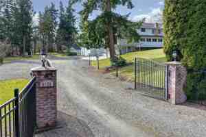 featured image of 8124 138th Street East