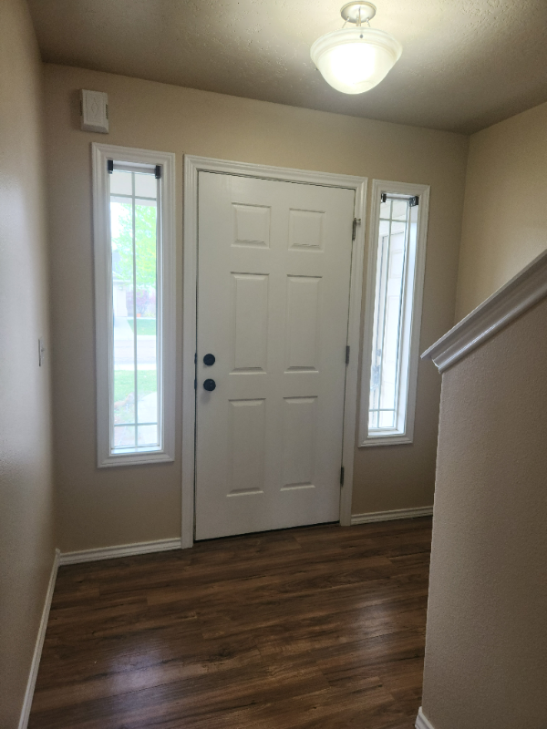 1137 W Emmy Ct - Photo 3 of 18