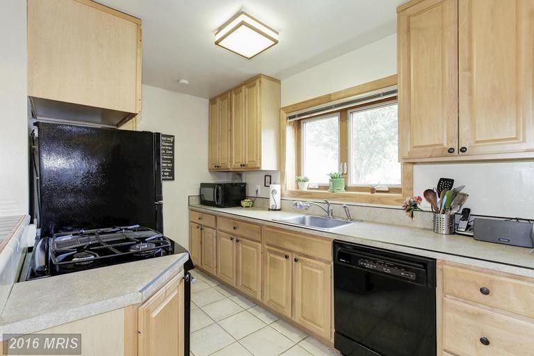 5320 Pooks Hill Rd #305 - Photo 3 of 28