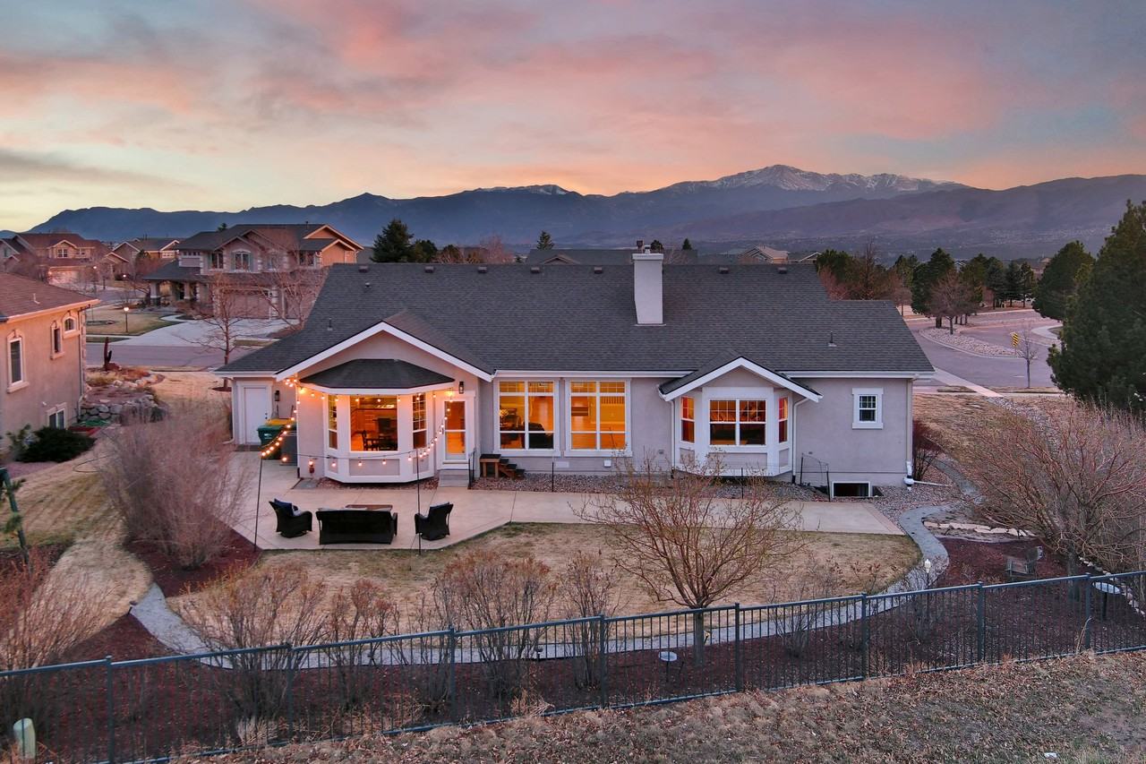 10071 Clovercrest Dr #1 - Photo 2 of 11