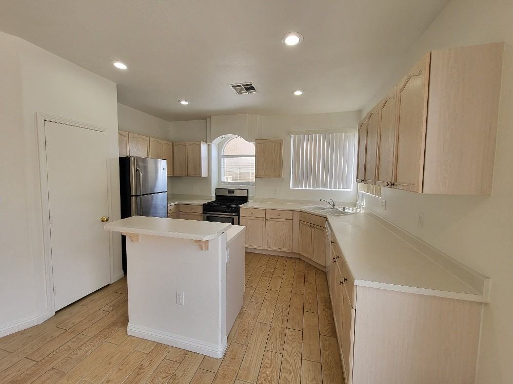 180 Hickory Heights Ave #1 - Photo 4 of 10