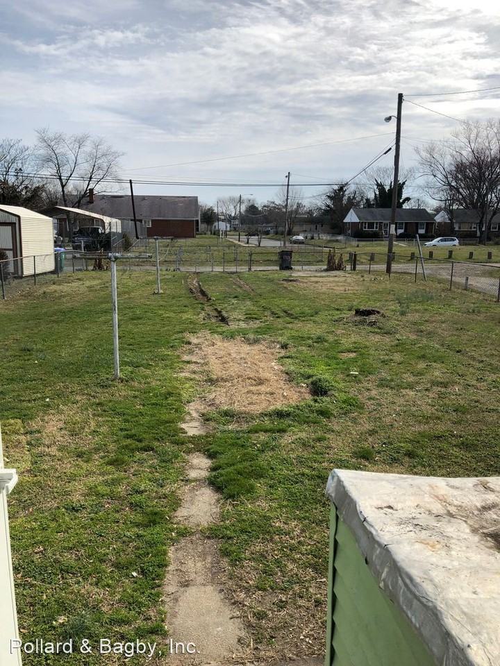 1801 Peter Paul Blvd - Photo 2 of 26