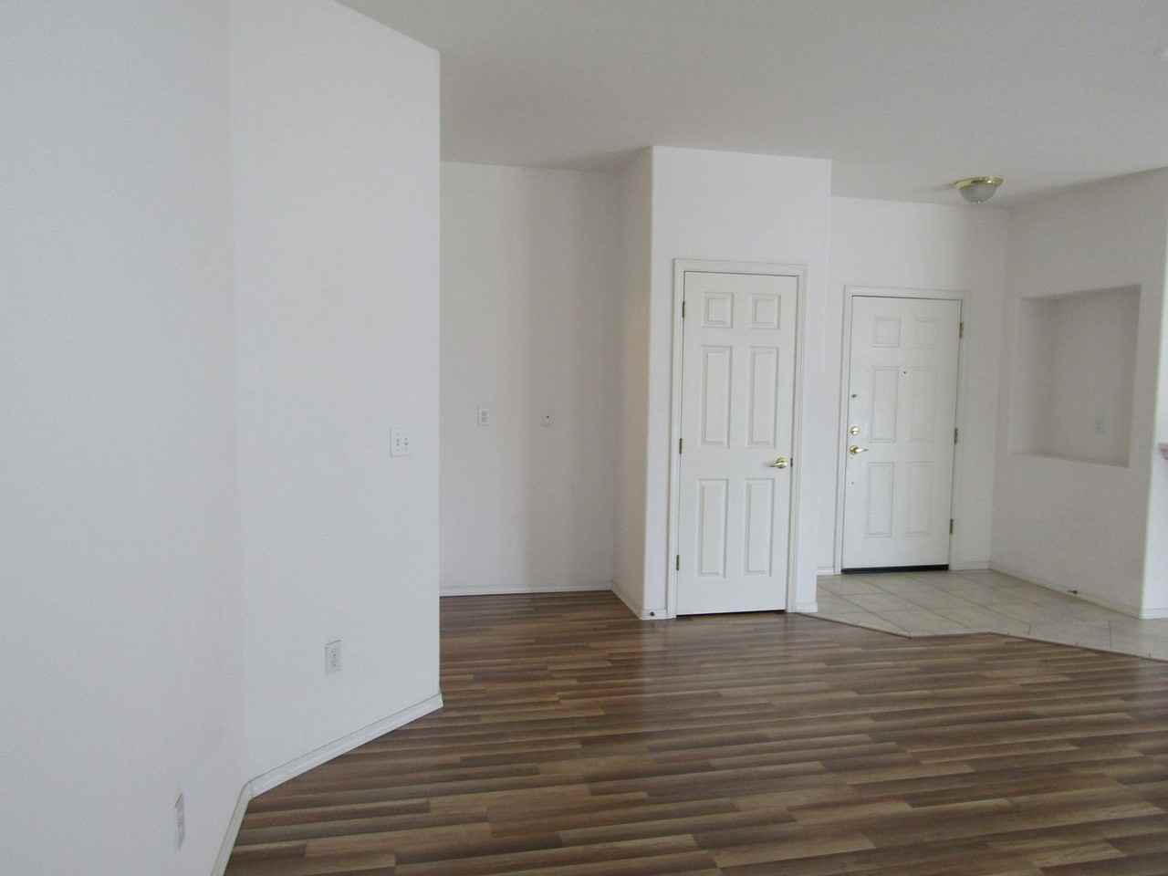 1473 Blackberry Ave - Photo 3 of 31
