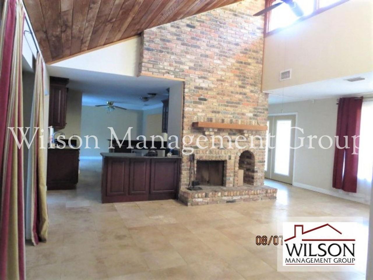 1604 Grizzly Ct - Photo 2 of 26