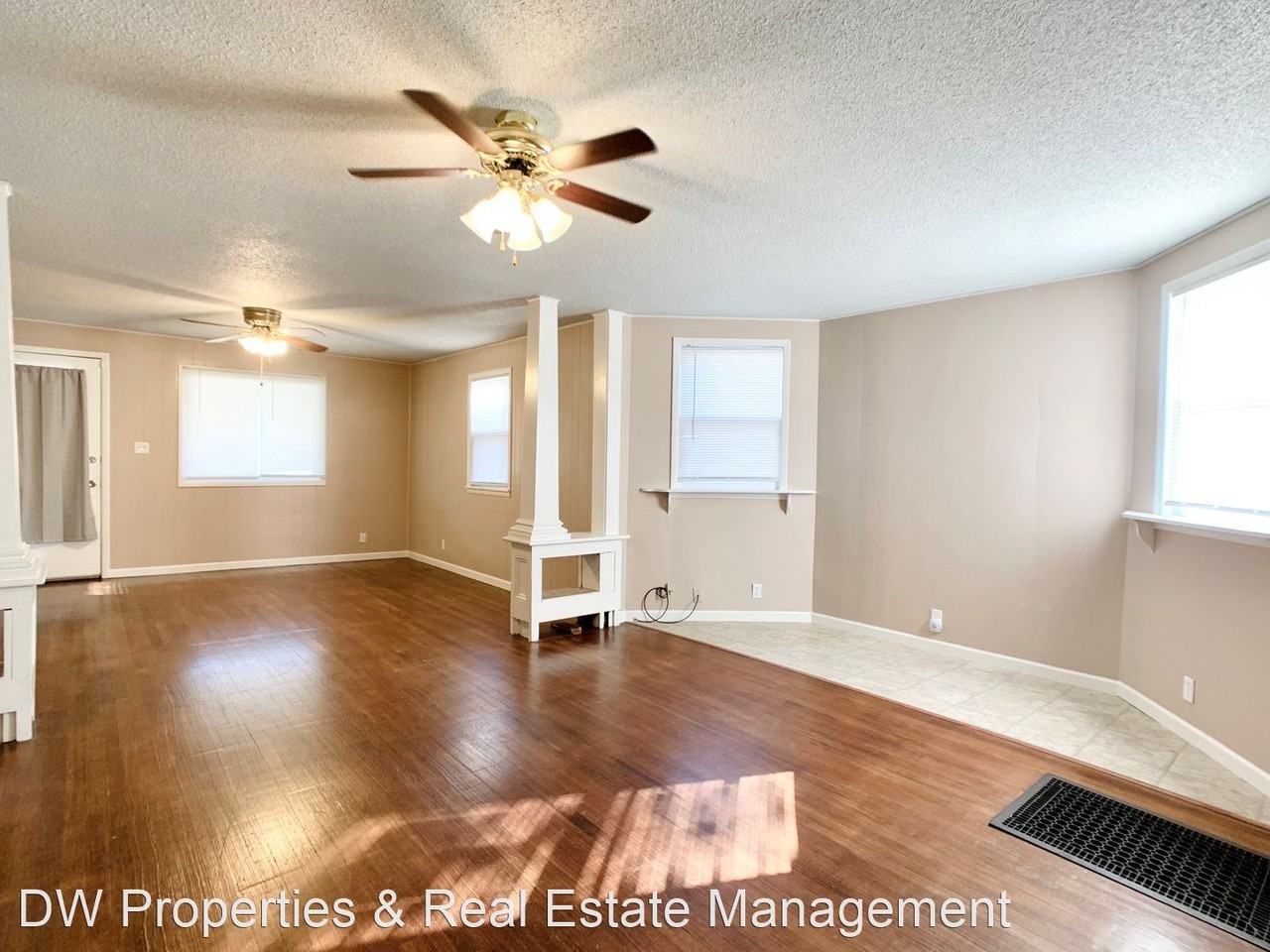 1107 Central Ave - Photo 2 of 12