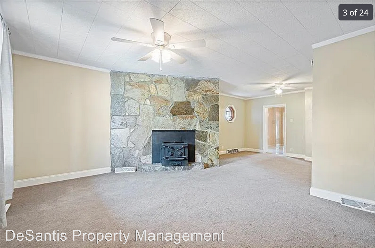 467 Oneida Street - Photo 3 of 15