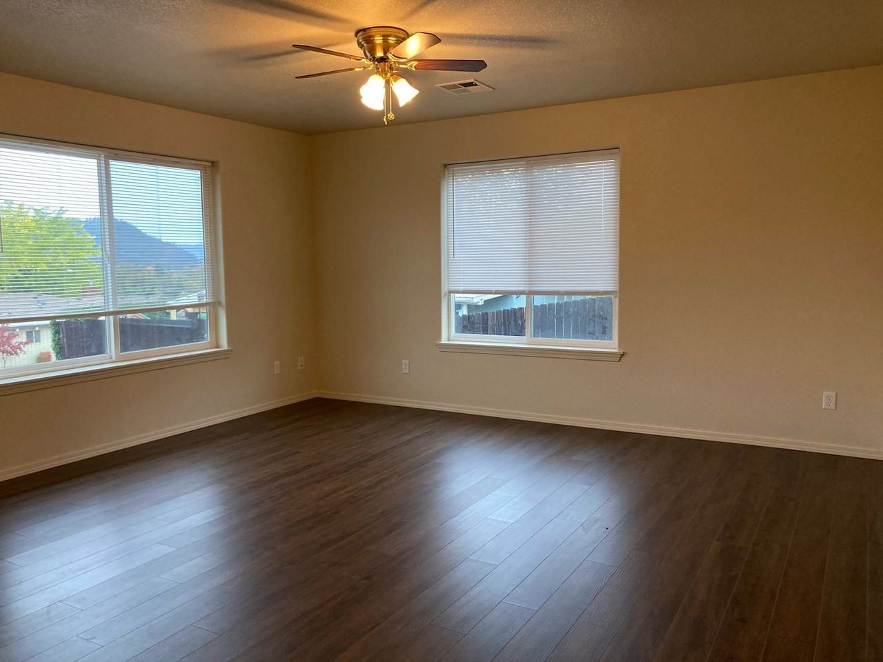 161 Barron Ct - Photo 2 of 24