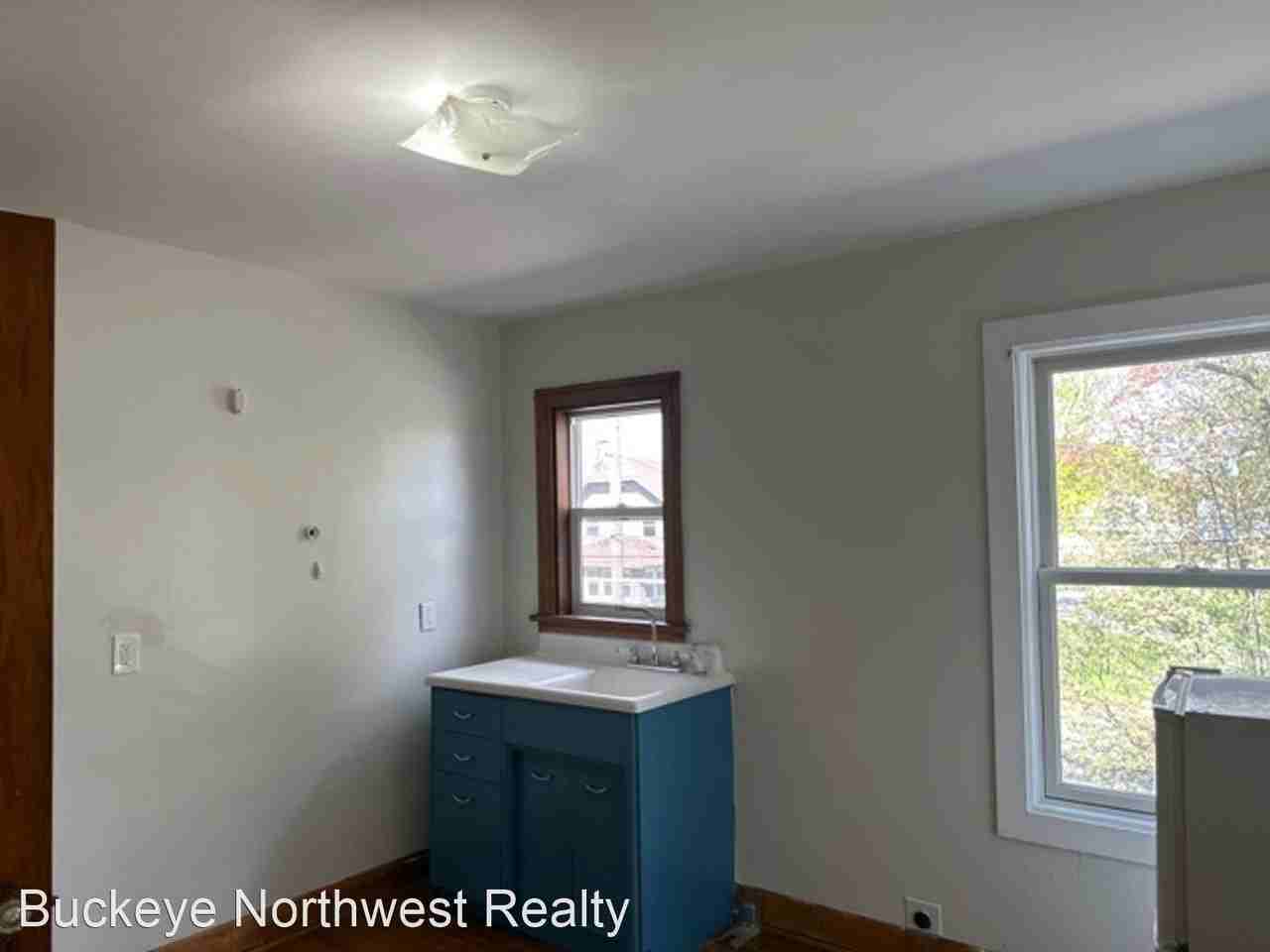 4135 Jackman Rd - Photo 3 of 9