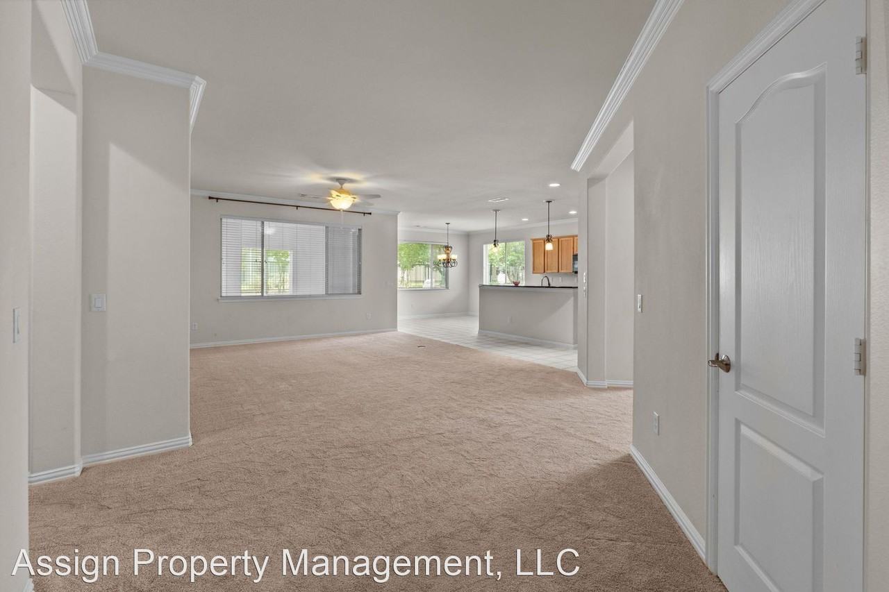 9701 Teakwood Ave - Photo 2 of 24