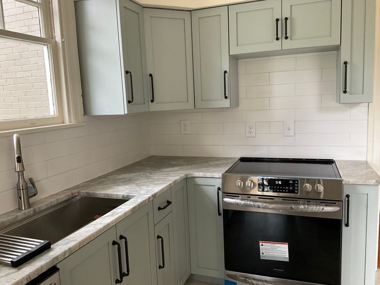 229 Cocoa Ave - Photo 2 of 34