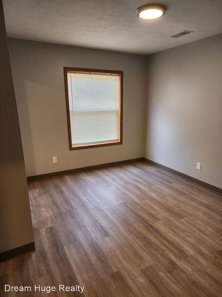 448-450 Parker St - Photo 2 of 7