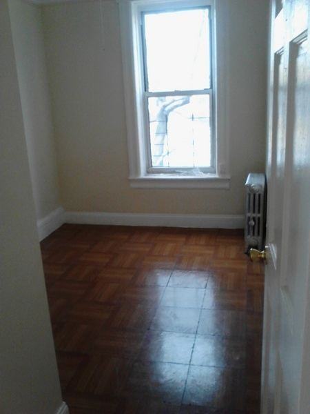 Lincoln Pl - Photo 2 of 4