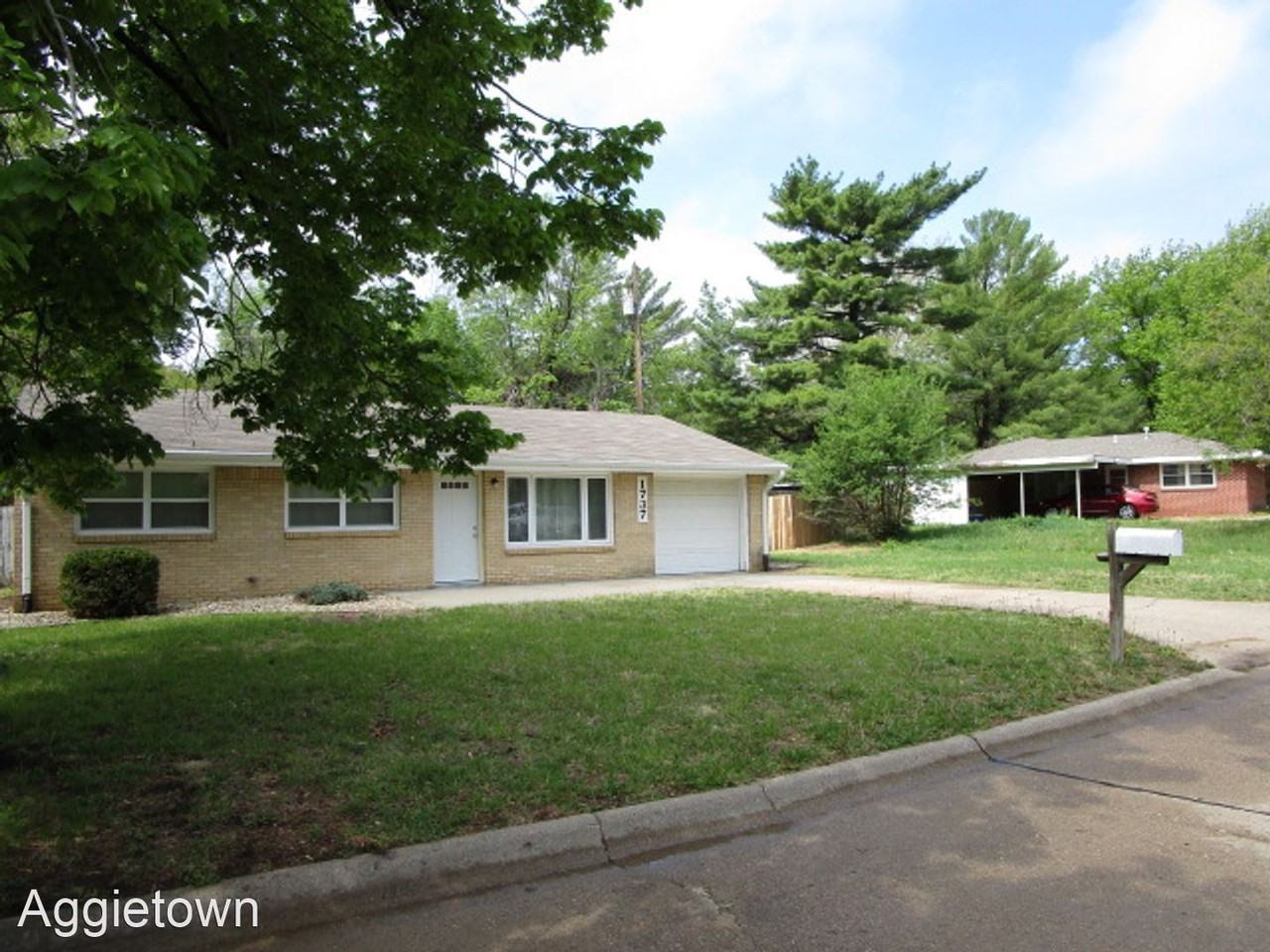 1737 Winne Dr - Photo 2 of 11