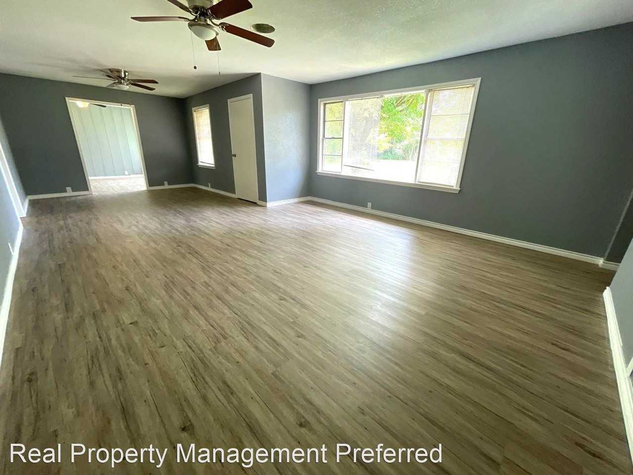 21 County Road 2440 - Photo 3 of 23