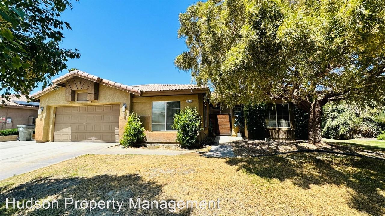 69840 Wakefield Rd - Photo 2 of 32