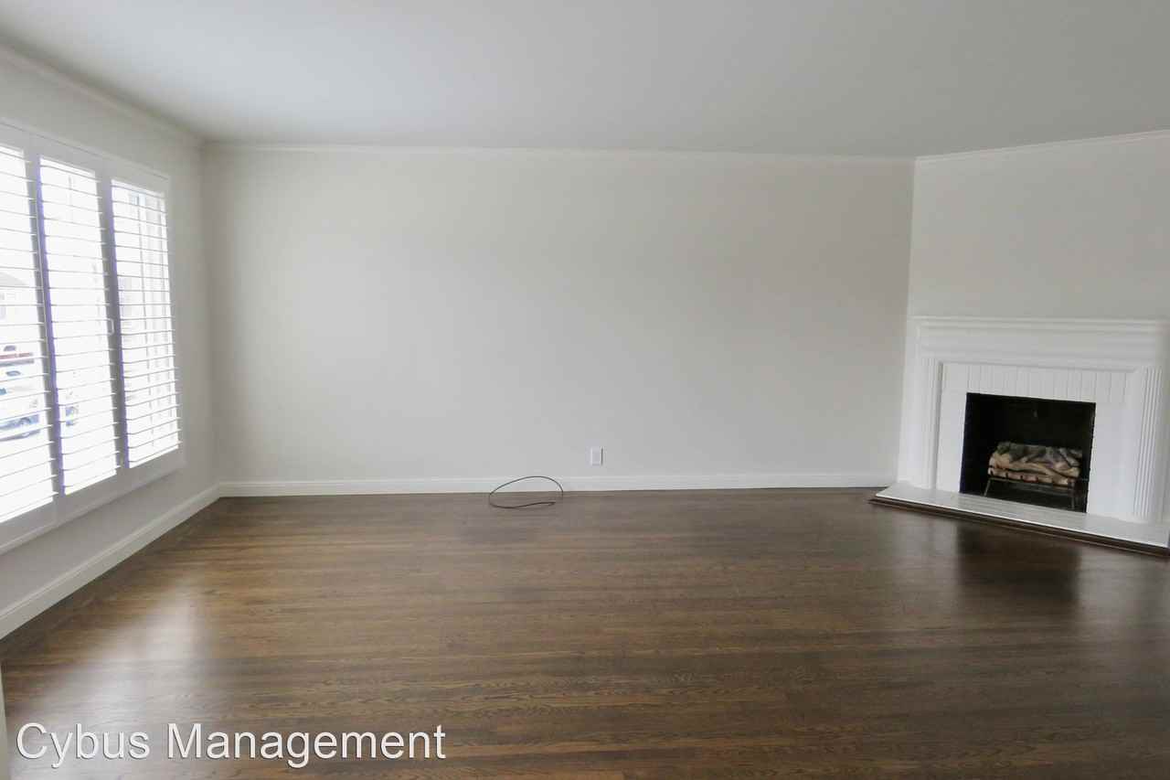 2086 23rd Ave - Photo 3 of 26