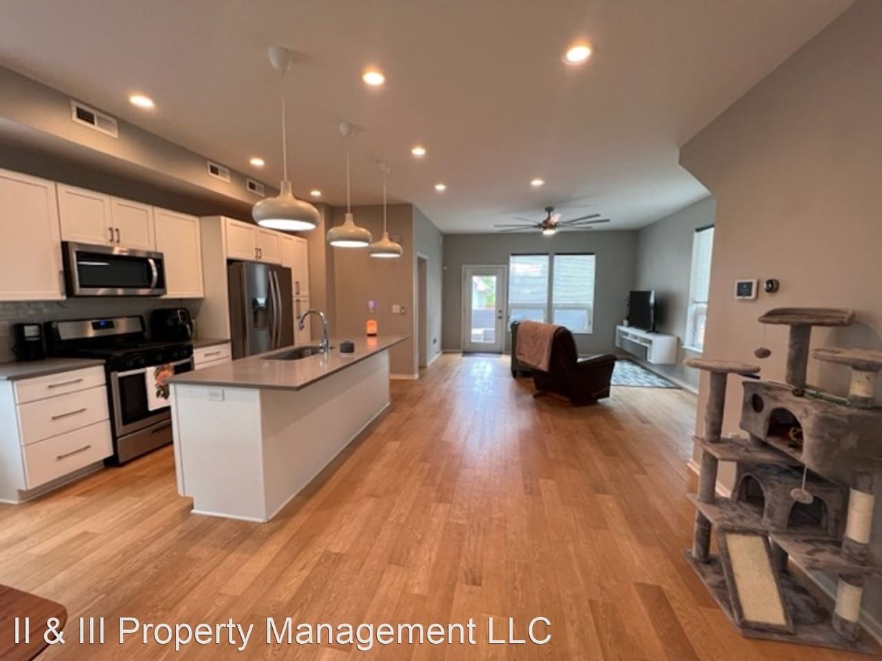 5422 Tracy Ave - Photo 3 of 27