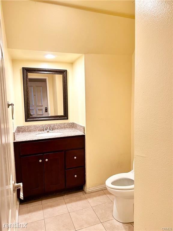 3614 Hemlock Ln - Photo 3 of 10