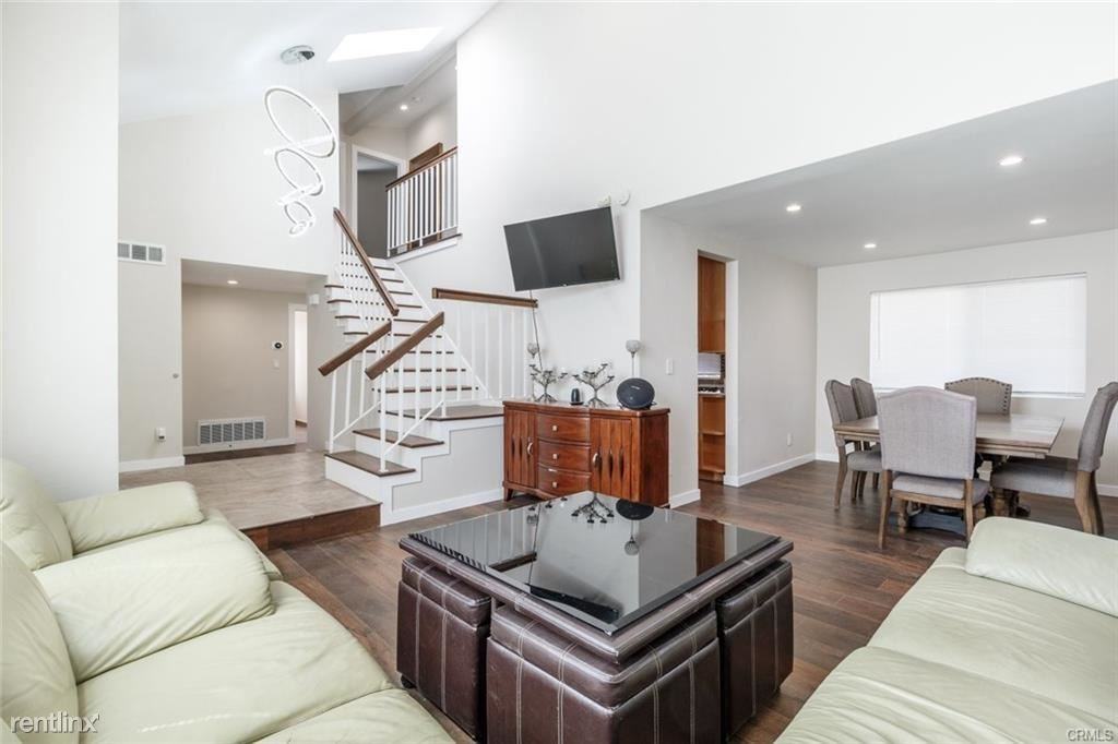 43441 Emilia Ln