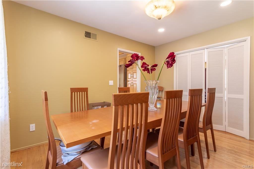 11279 Dulcet Ave - Photo 3 of 18