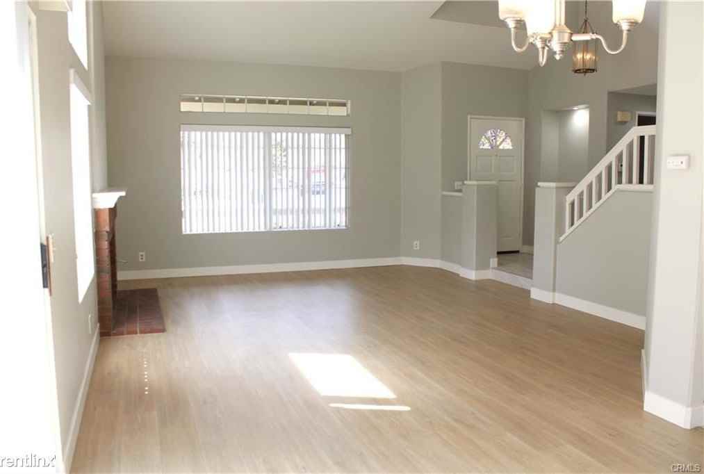 2131 Seminole - Photo 2 of 11