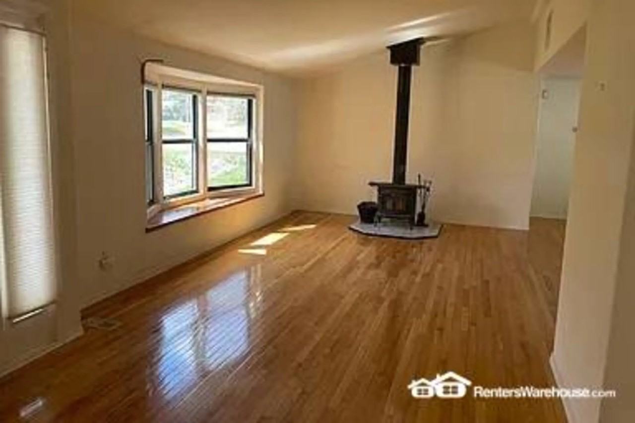 1510 Oak Ave - Photo 2 of 24