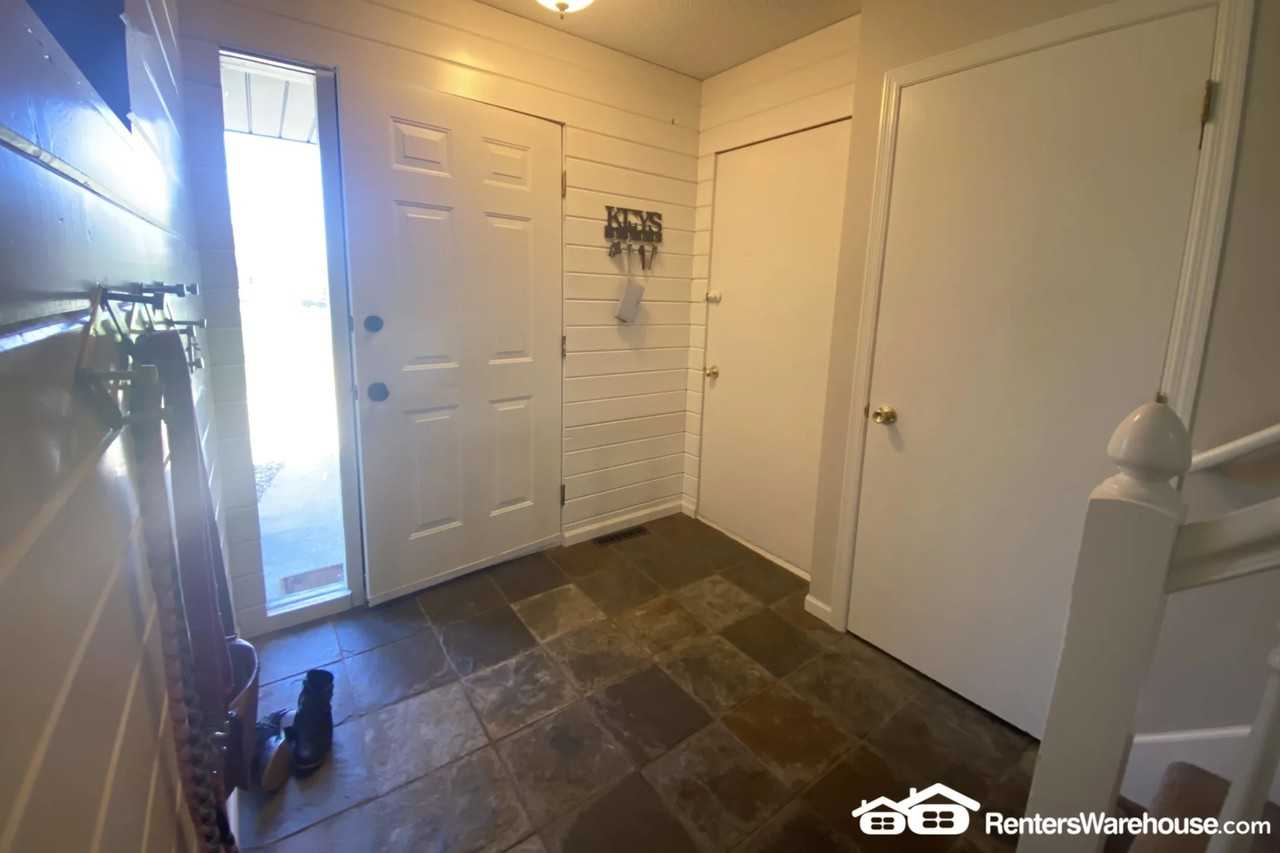 6308 170th Ave Nw - Photo 3 of 30