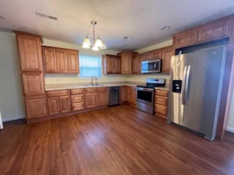 6146C Childers Rd - Photo 3 of 13