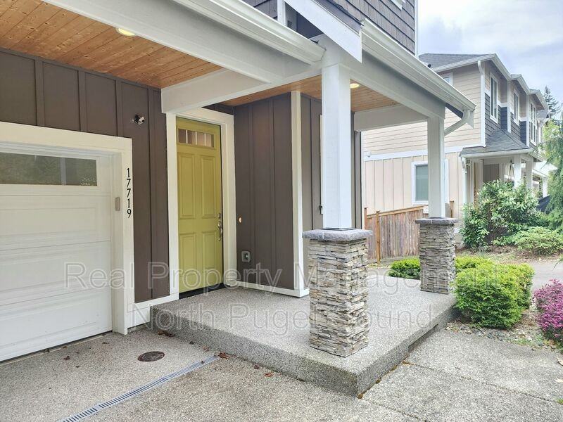 17719 3rd Ave Se - Photo 2 of 33