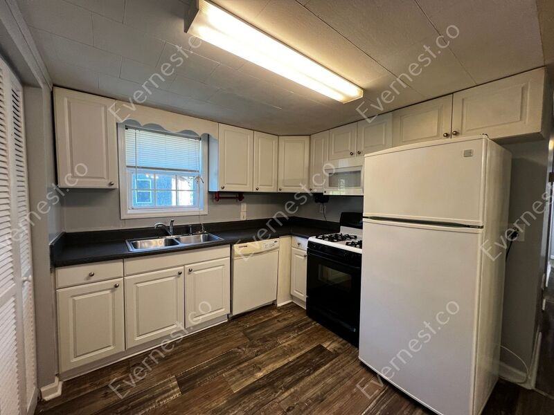300 Oscar Bradford Rd - Photo 3 of 24