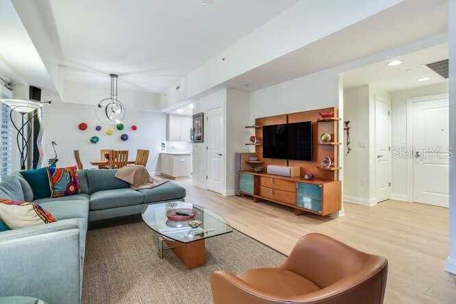 450 Knights Run Ave #102 - Photo 6 of 37