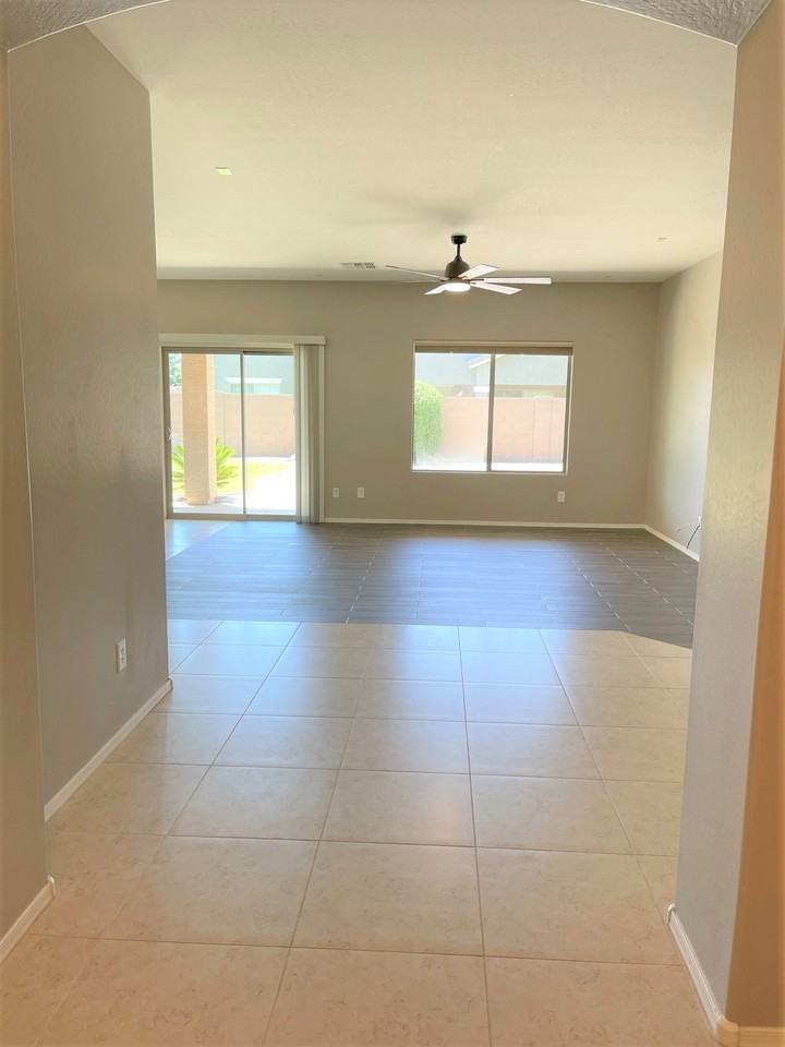2981 E Tiffany Way - Photo 4 of 47