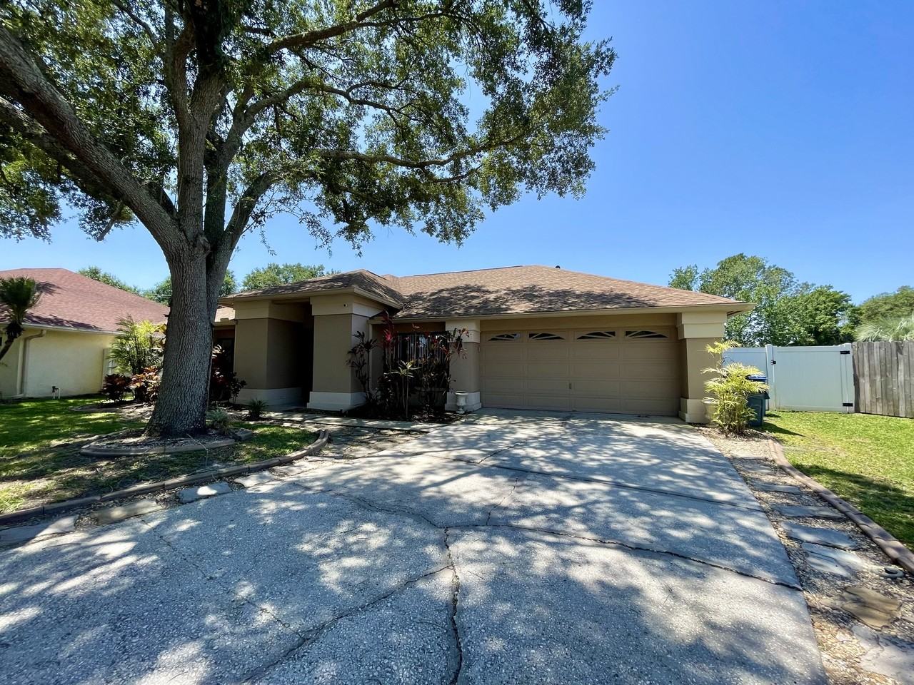 9407 Pebble Glen Ave - Photo 2 of 39