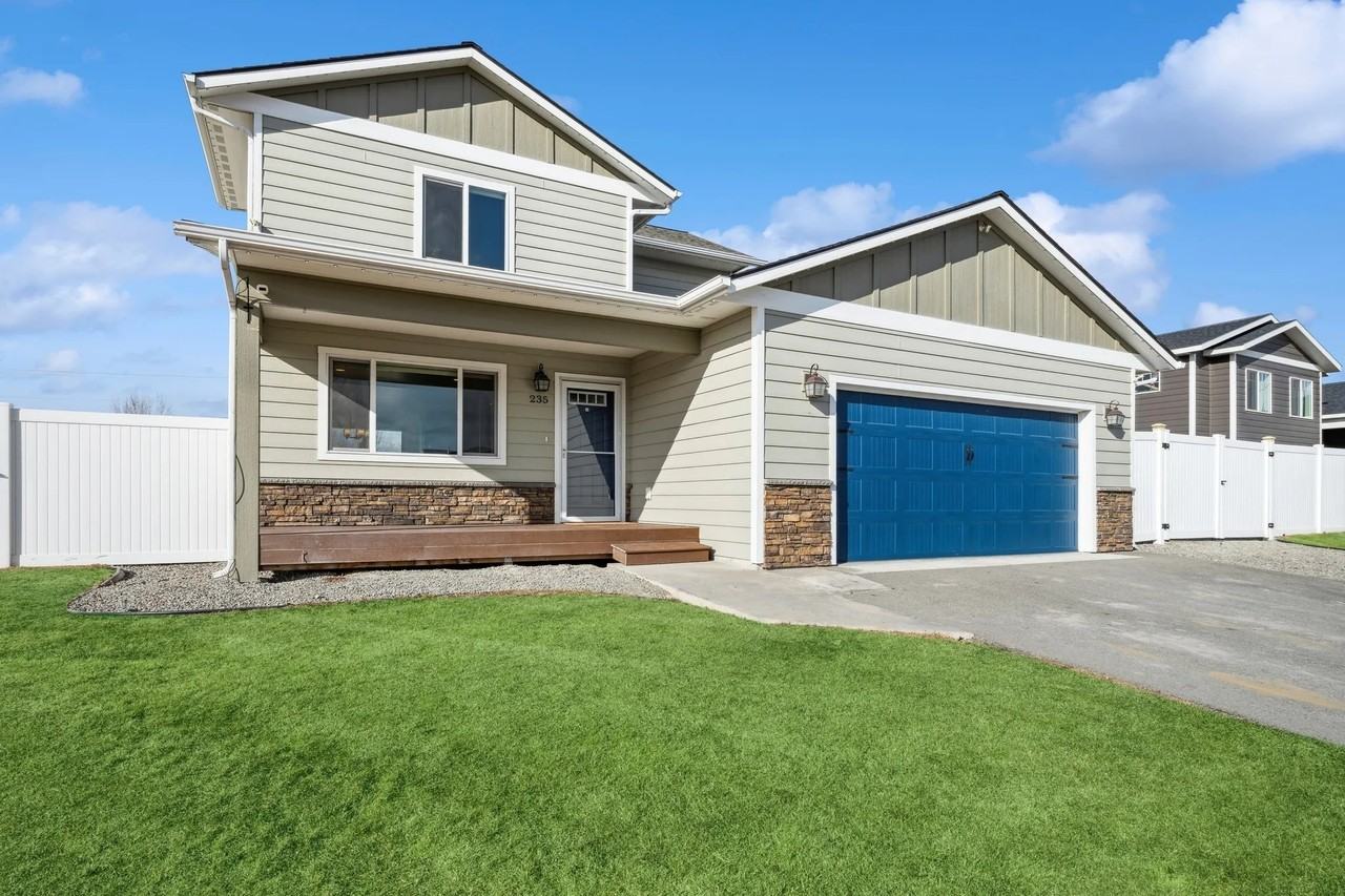 235 Battle Ridge Dr - Photo 3 of 43