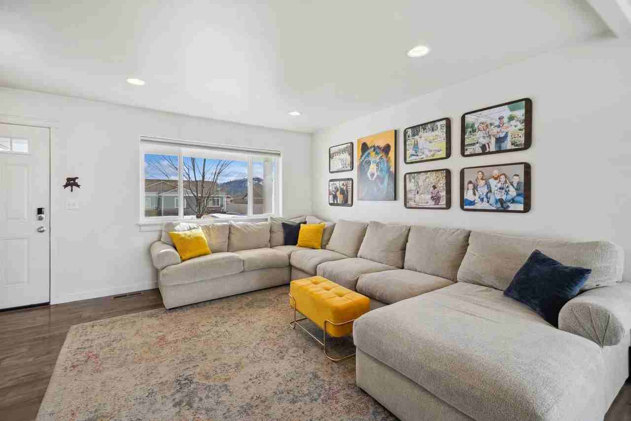 235 Battle Ridge Dr - Photo 7 of 43