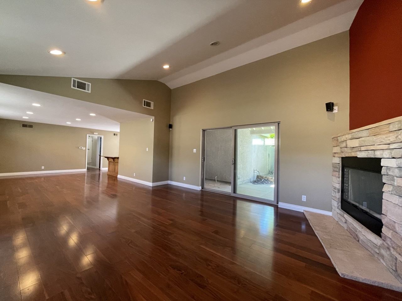 5121 Myra Ave - Photo 3 of 18