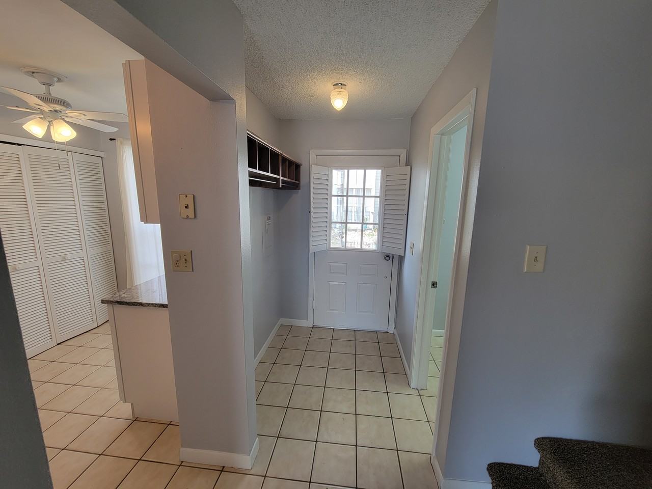 13927 Fletchers Mill Dr - Photo 3 of 24