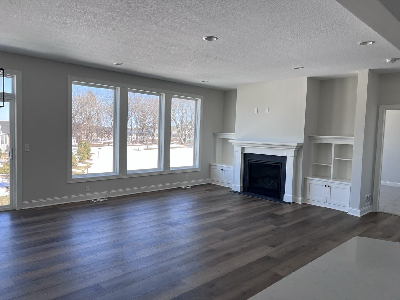 4177 Gable Ln - Photo 7 of 27