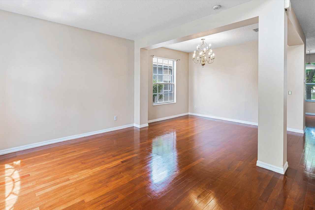 1315 Loretto Cir #NA - Photo 3 of 17